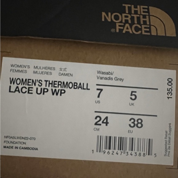 Lightweight Thermoball™ Eco Insulations keeps your feet warm and dry all day! - Picture 6 of 6